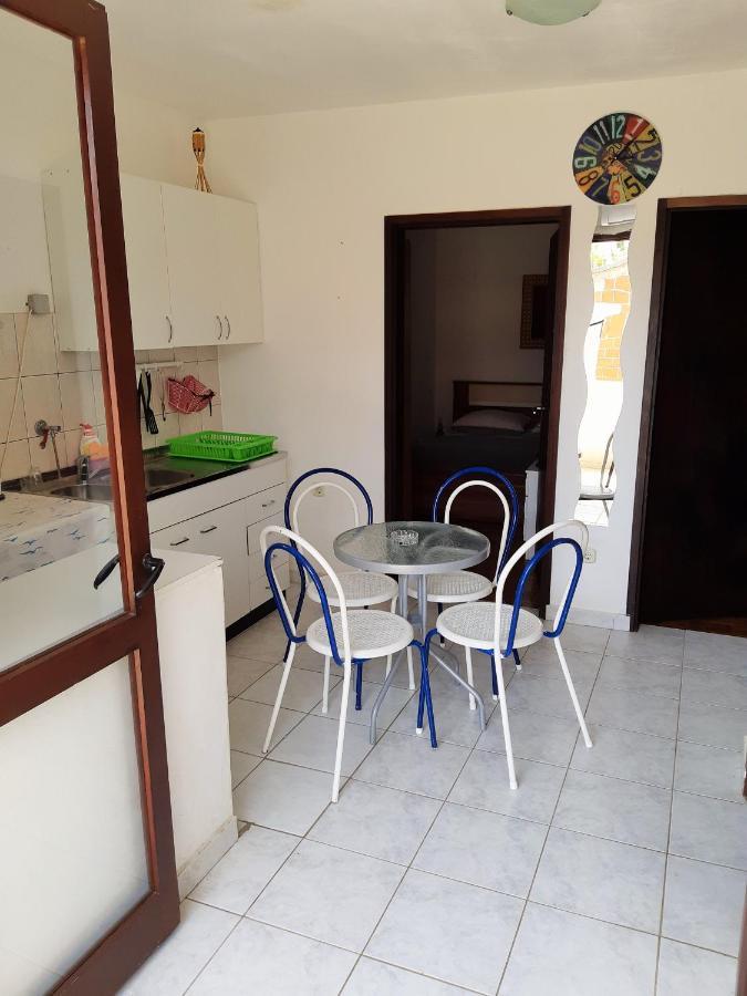 Dalmatino Apartmani Вир Экстерьер фото