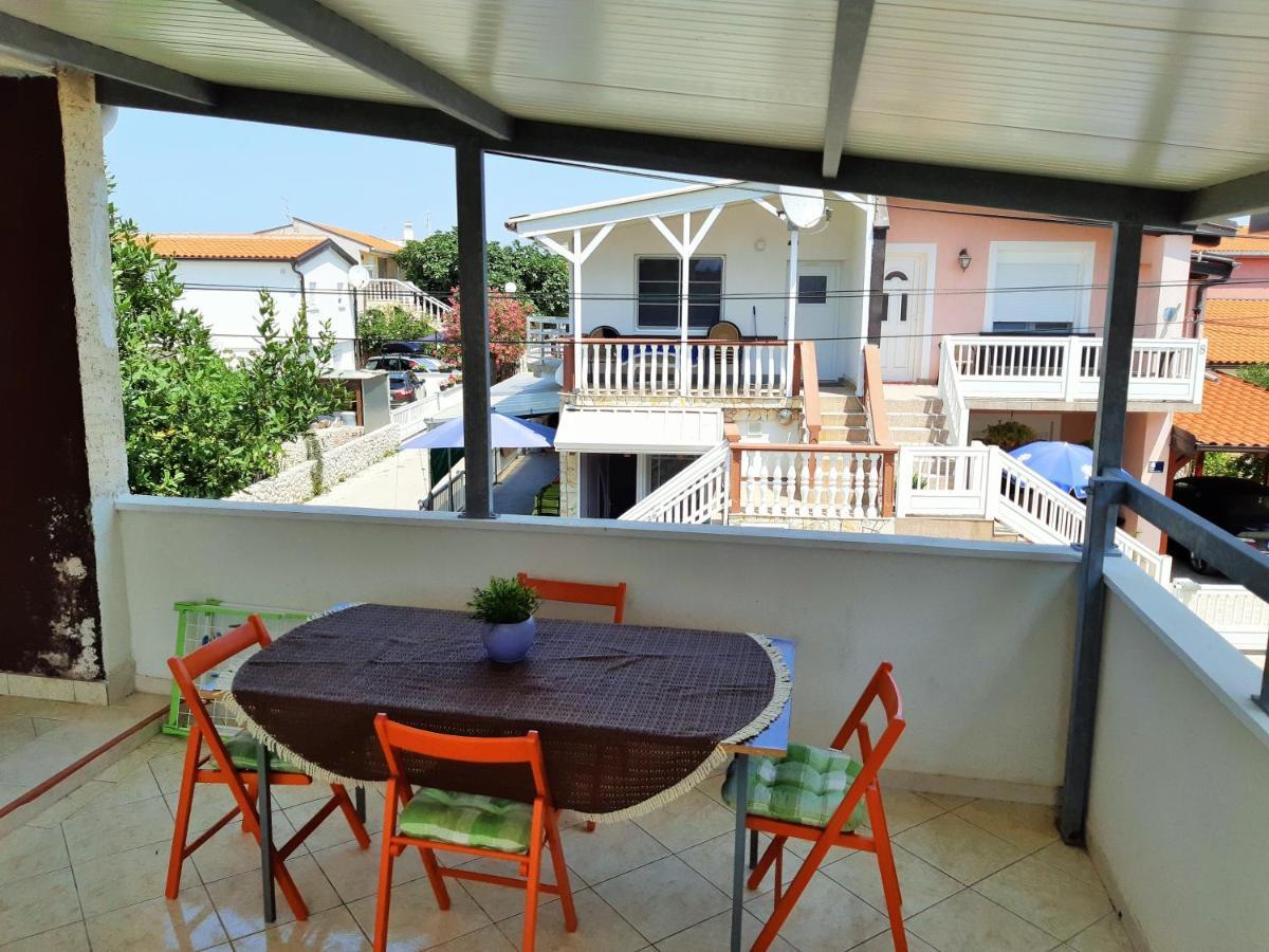 Dalmatino Apartmani Вир Экстерьер фото