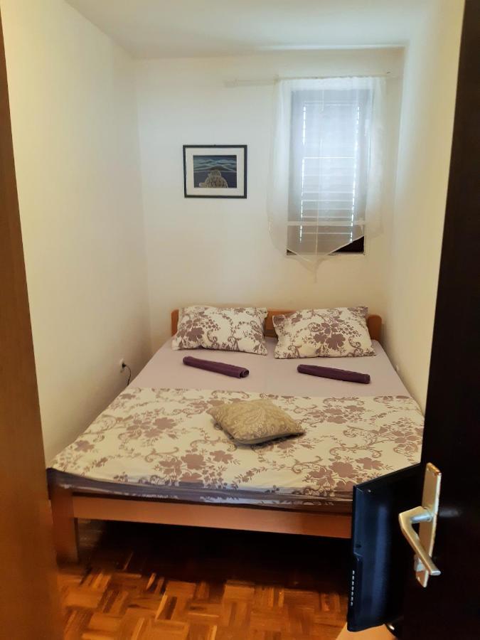 Dalmatino Apartmani Вир Экстерьер фото