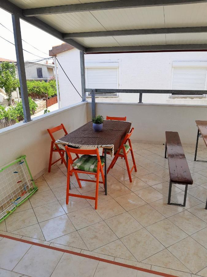 Dalmatino Apartmani Вир Экстерьер фото